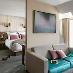 Maison Albar - Le Pont-neuf Hotel 5*